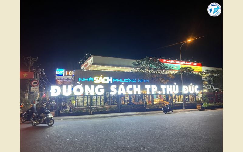 Nhà sách Phương Nam Thủ Đức 